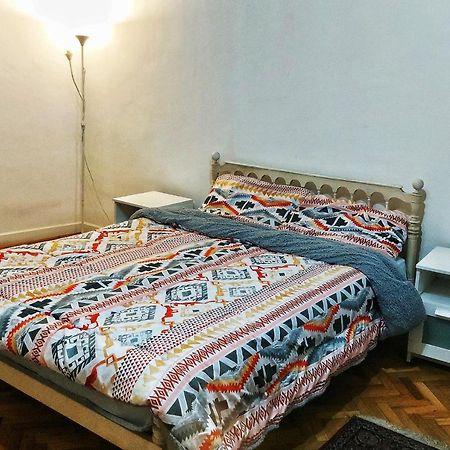 Jessy Lovely Apartment In Heliopolis Il Il Cairo Esterno foto