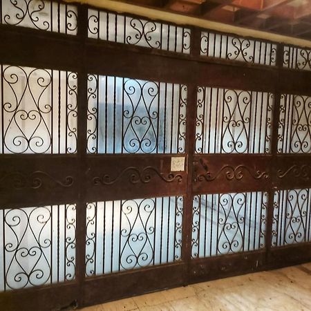 Jessy Lovely Apartment In Heliopolis Il Il Cairo Esterno foto