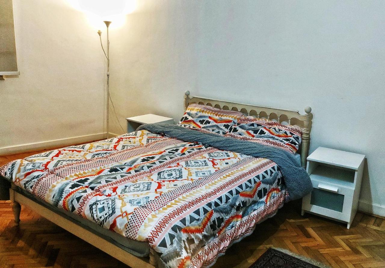 Jessy Lovely Apartment In Heliopolis Il Il Cairo Esterno foto