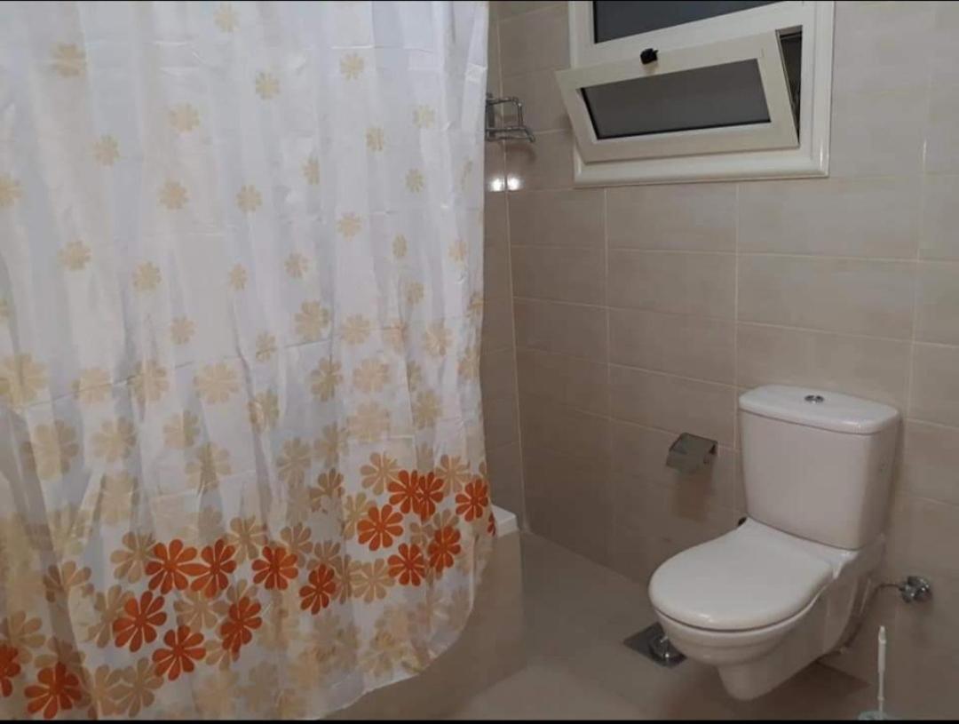 Jessy Lovely Apartment In Heliopolis Il Il Cairo Esterno foto
