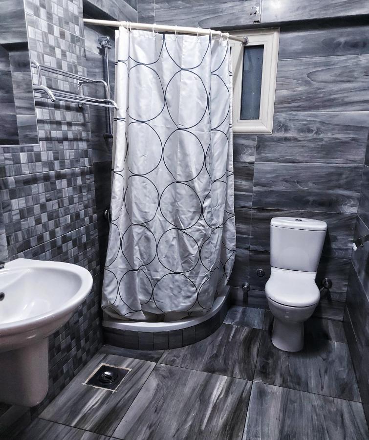 Jessy Lovely Apartment In Heliopolis Il Il Cairo Esterno foto